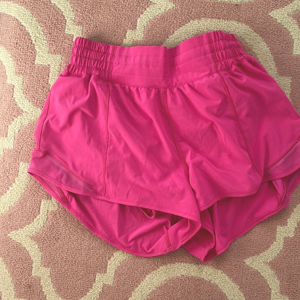 Lululemon high rise sonic pink hotty hots 2.5 inch